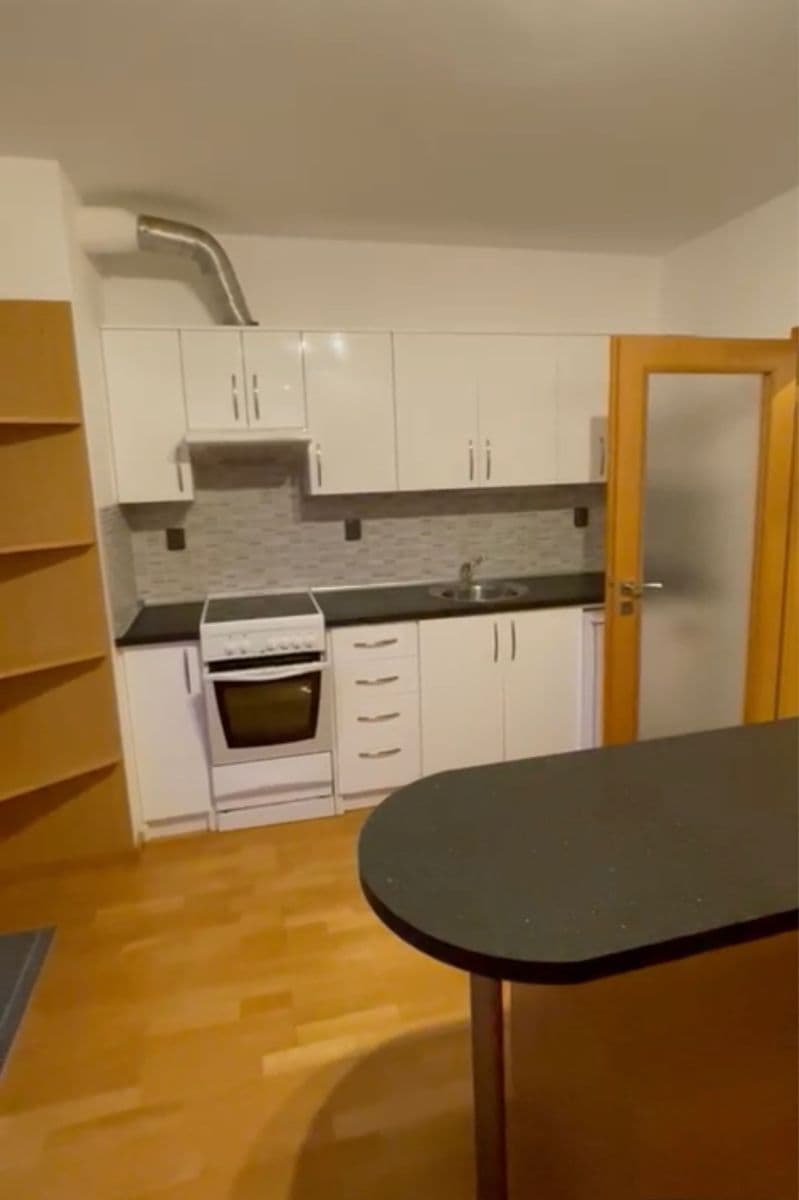 Studio flat to rent, 31 m², Drahobejlova, Prague, Prague Studio flat to rent, 31 m², Drahobejlova, Prague, Prague