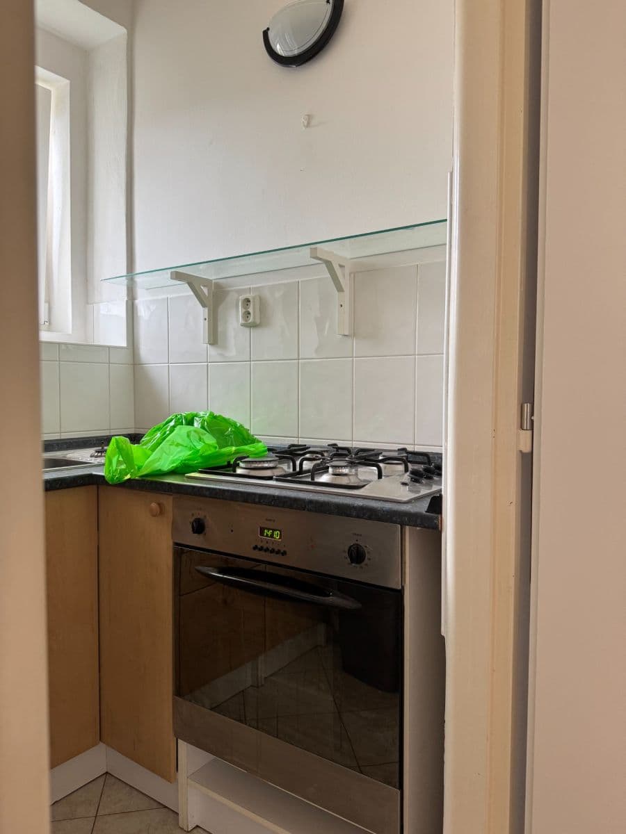 2 bedroom flat to rent, 46 m², Lopatecká, Prague, Prague 2 bedroom flat to rent, 46 m², Lopatecká, Prague, Prague