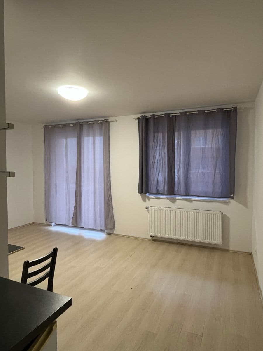 Studio flat to rent, 30 m², Sicherova, Prague, Prague Studio flat to rent, 30 m², Sicherova, Prague, Prague