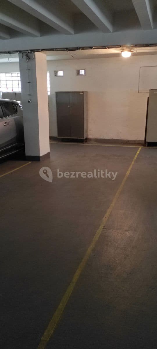 garage to rent, 14 m², Adamovská, Prague, Prague garage to rent, 14 m², Adamovská, Prague, Prague