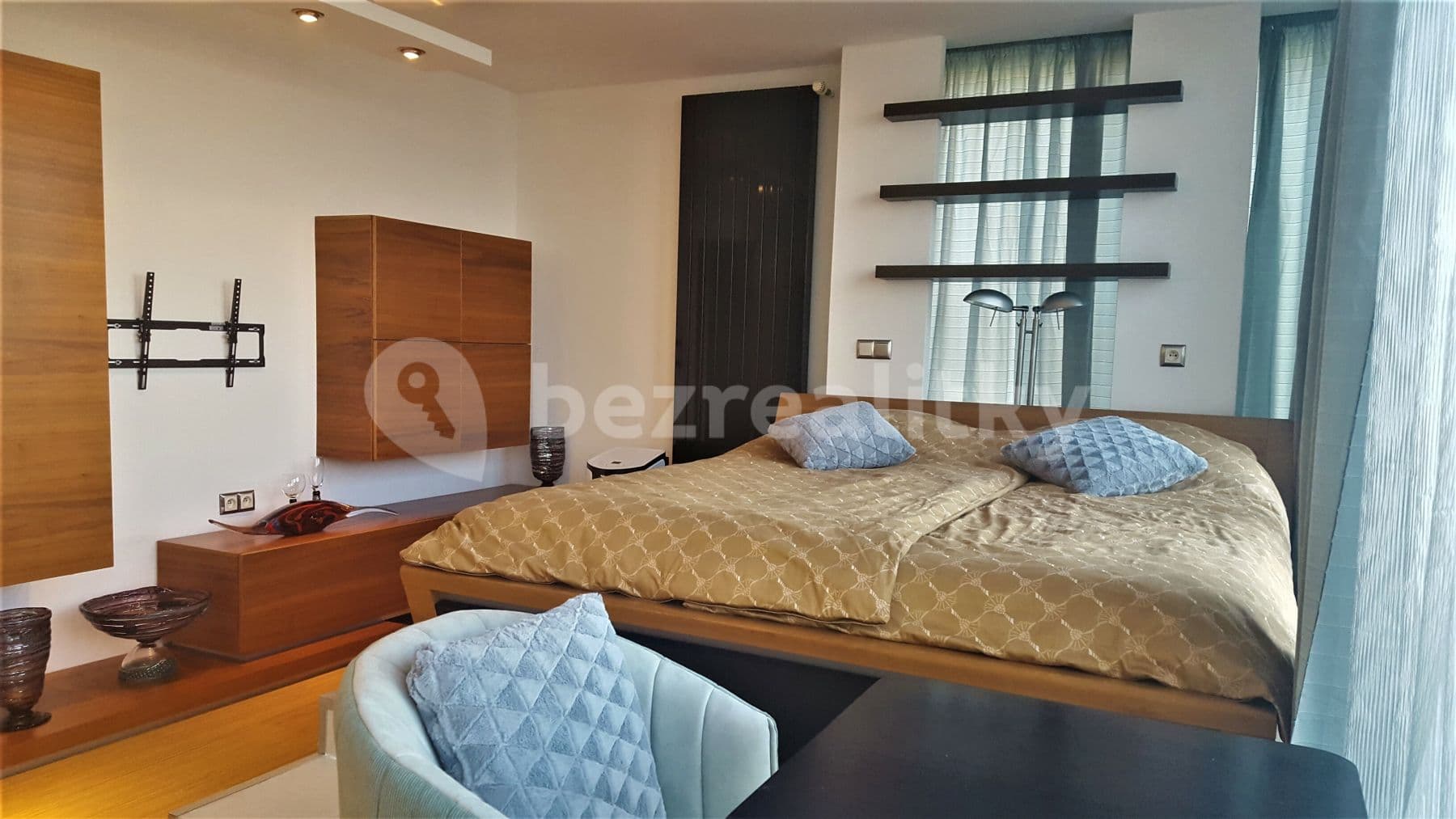 2 bedroom with open-plan kitchen flat to rent, 400 m², Merhautova, Brno, Jihomoravský Region 2 bedroom with open-plan kitchen flat to rent, 400 m², Merhautova, Brno, Jihomoravský Region