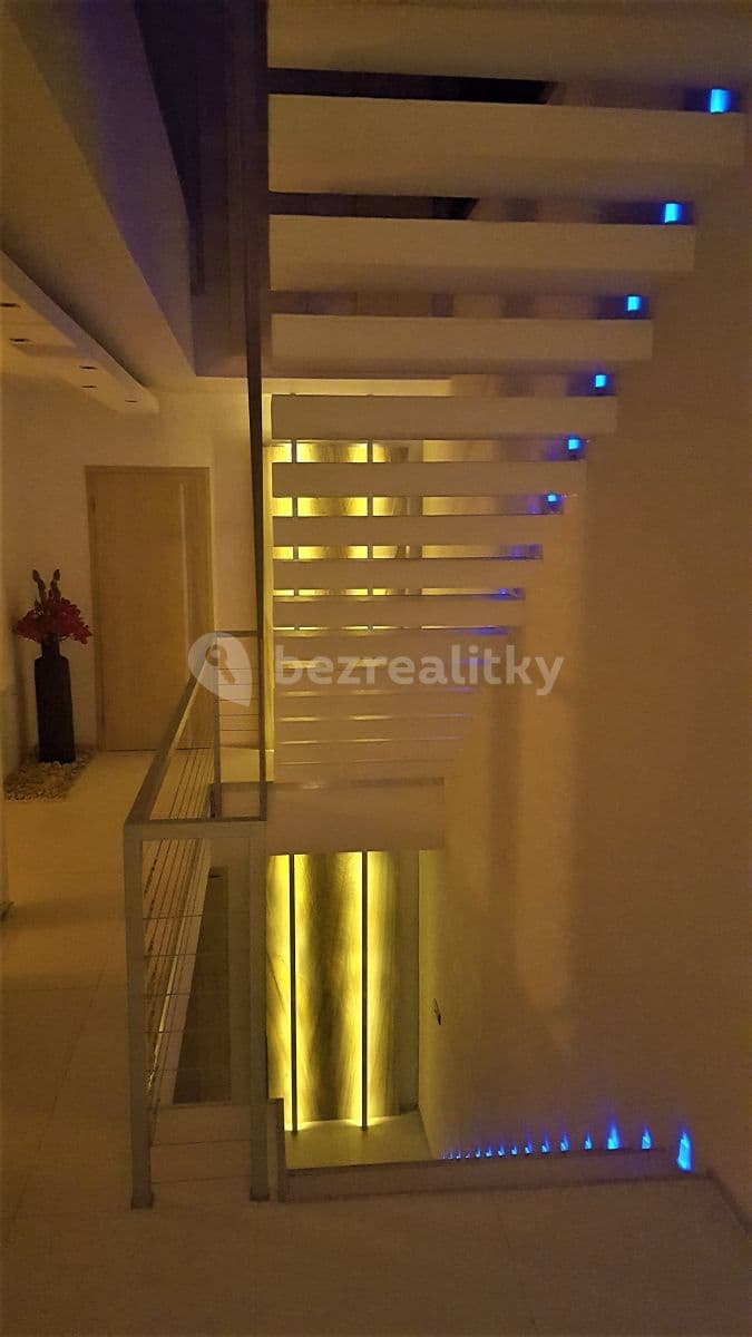 2 bedroom with open-plan kitchen flat to rent, 400 m², Merhautova, Brno, Jihomoravský Region 2 bedroom with open-plan kitchen flat to rent, 400 m², Merhautova, Brno, Jihomoravský Region