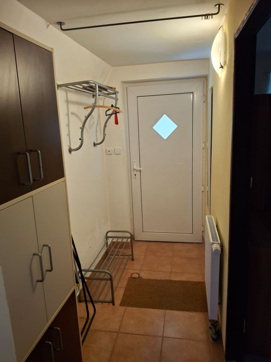 3 bedroom flat to rent, 75 m², Lipí, Prague, Prague 3 bedroom flat to rent, 75 m², Lipí, Prague, Prague