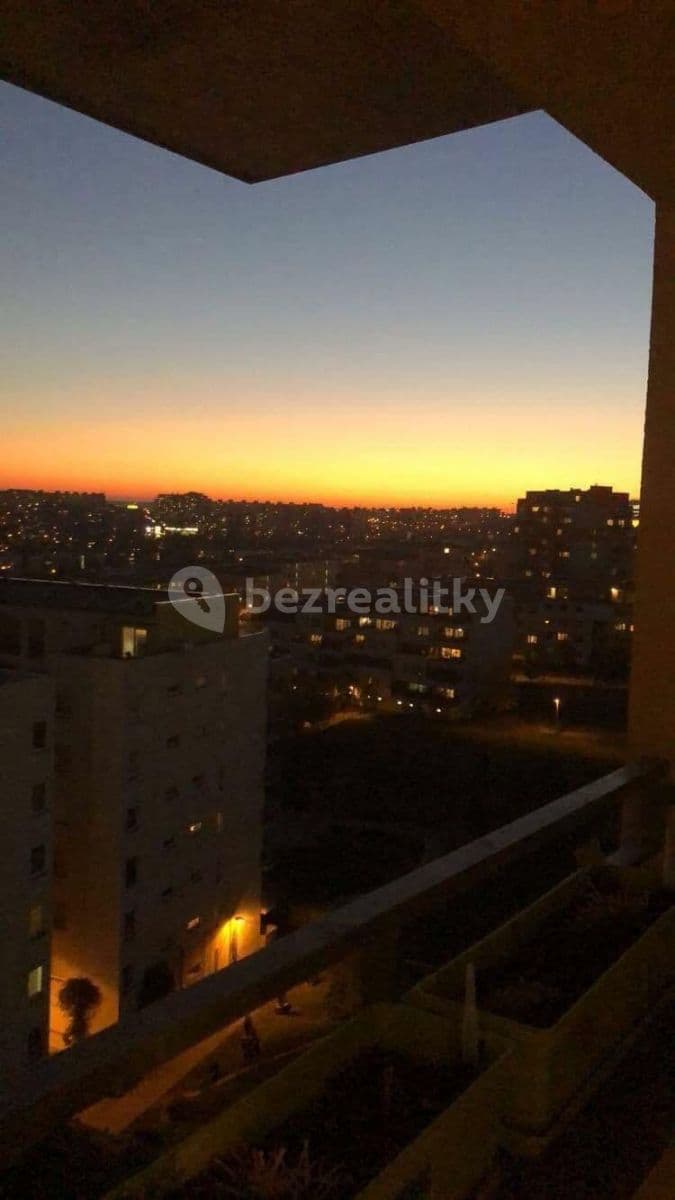 1 bedroom with open-plan kitchen flat to rent, 54 m², Nárožní, Prague, Prague 1 bedroom with open-plan kitchen flat to rent, 54 m², Nárožní, Prague, Prague