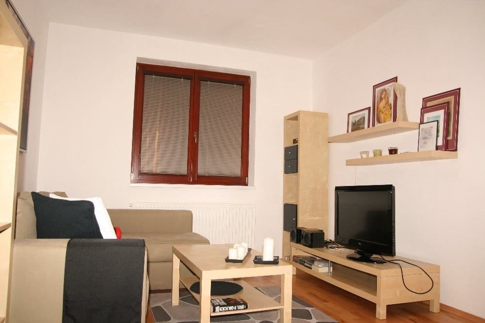 1 bedroom with open-plan kitchen flat to rent, 45 m², Hořelické náměstí, Rudná, Středočeský Region 1 bedroom with open-plan kitchen flat to rent, 45 m², Hořelické náměstí, Rudná, Středočeský Region