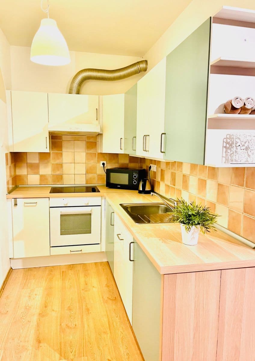 Studio flat to rent, 31 m², Sicherova, Prague, Prague Studio flat to rent, 31 m², Sicherova, Prague, Prague