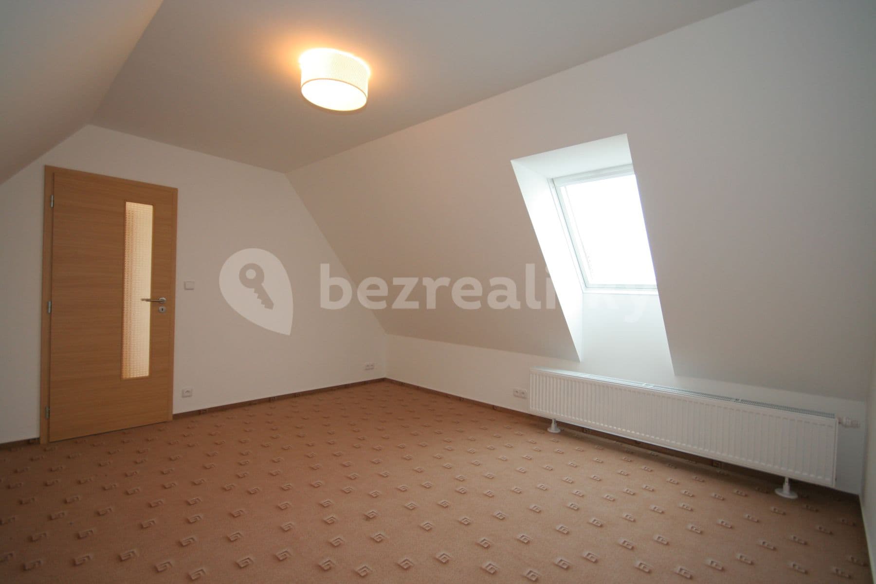 house to rent, 136 m², Třebízského, Roztoky, Středočeský Region house to rent, 136 m², Třebízského, Roztoky, Středočeský Region
