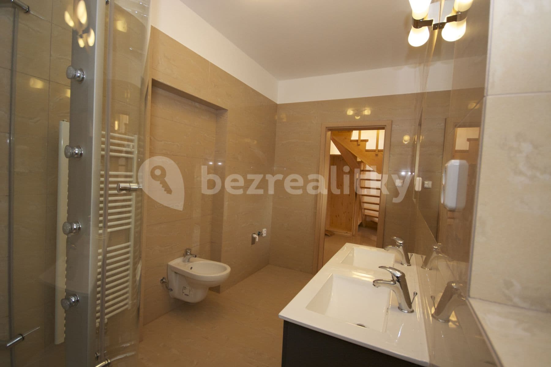 house to rent, 136 m², Třebízského, Roztoky, Středočeský Region house to rent, 136 m², Třebízského, Roztoky, Středočeský Region