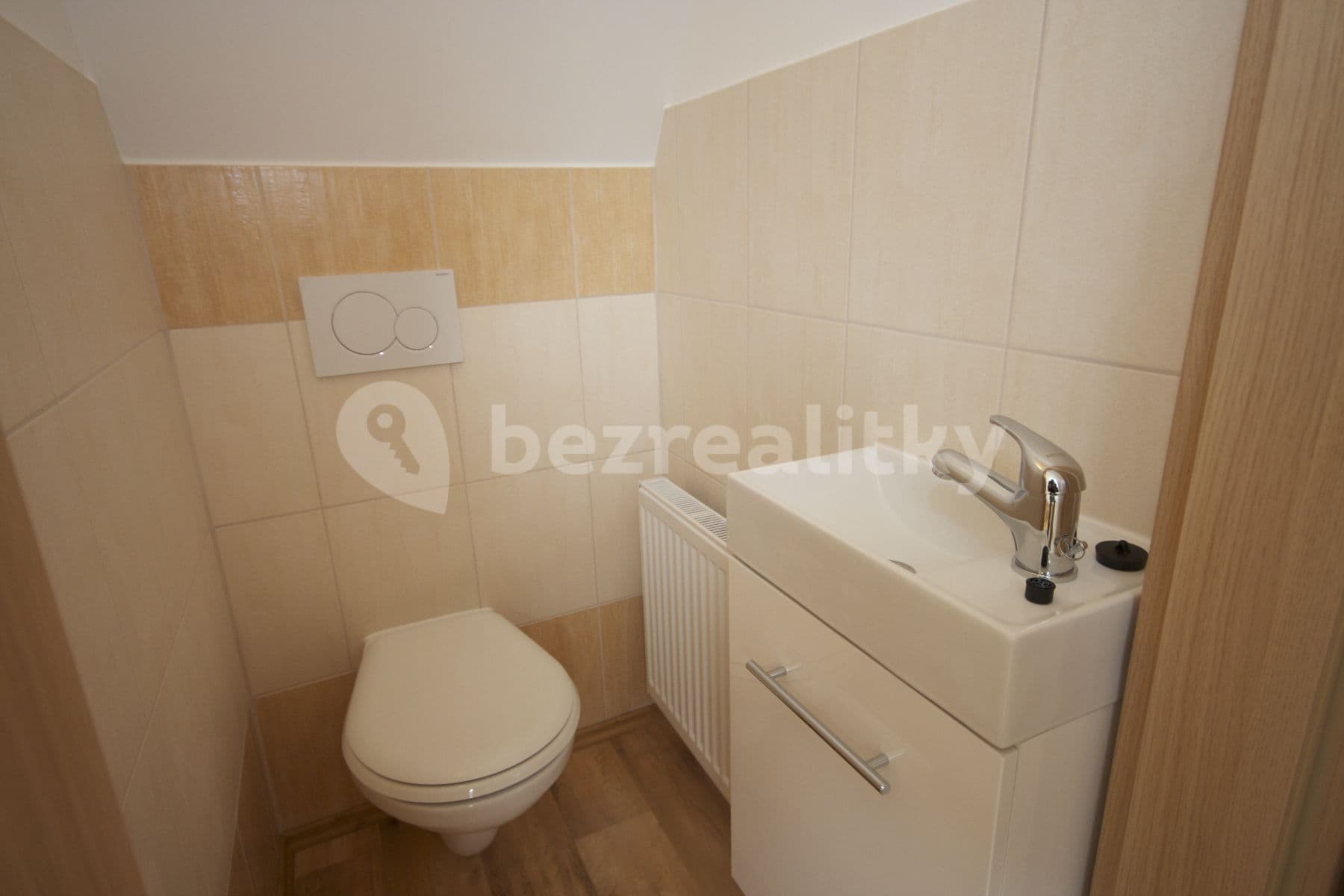 house to rent, 136 m², Třebízského, Roztoky, Středočeský Region house to rent, 136 m², Třebízského, Roztoky, Středočeský Region