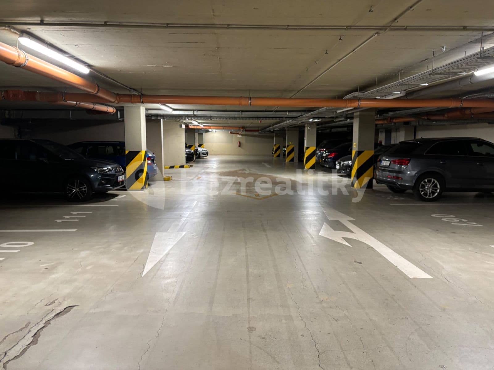 garage to rent, 13 m², Korunní, Prague, Prague garage to rent, 13 m², Korunní, Prague, Prague