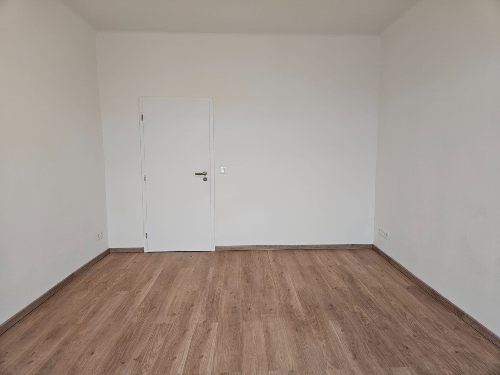 Studio flat to rent, 29 m², Sochařská, Prague, Prague Studio flat to rent, 29 m², Sochařská, Prague, Prague