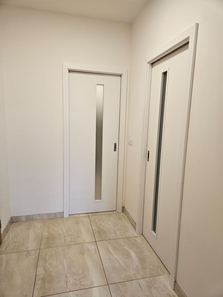 Studio flat to rent, 29 m², Sochařská, Prague, Prague Studio flat to rent, 29 m², Sochařská, Prague, Prague