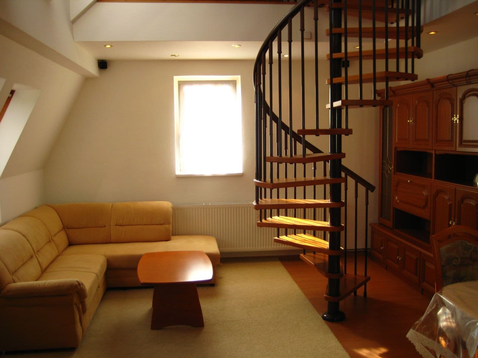 2 bedroom with open-plan kitchen flat to rent, 88 m², Třebízského, Roztoky, Středočeský Region 2 bedroom with open-plan kitchen flat to rent, 88 m², Třebízského, Roztoky, Středočeský Region