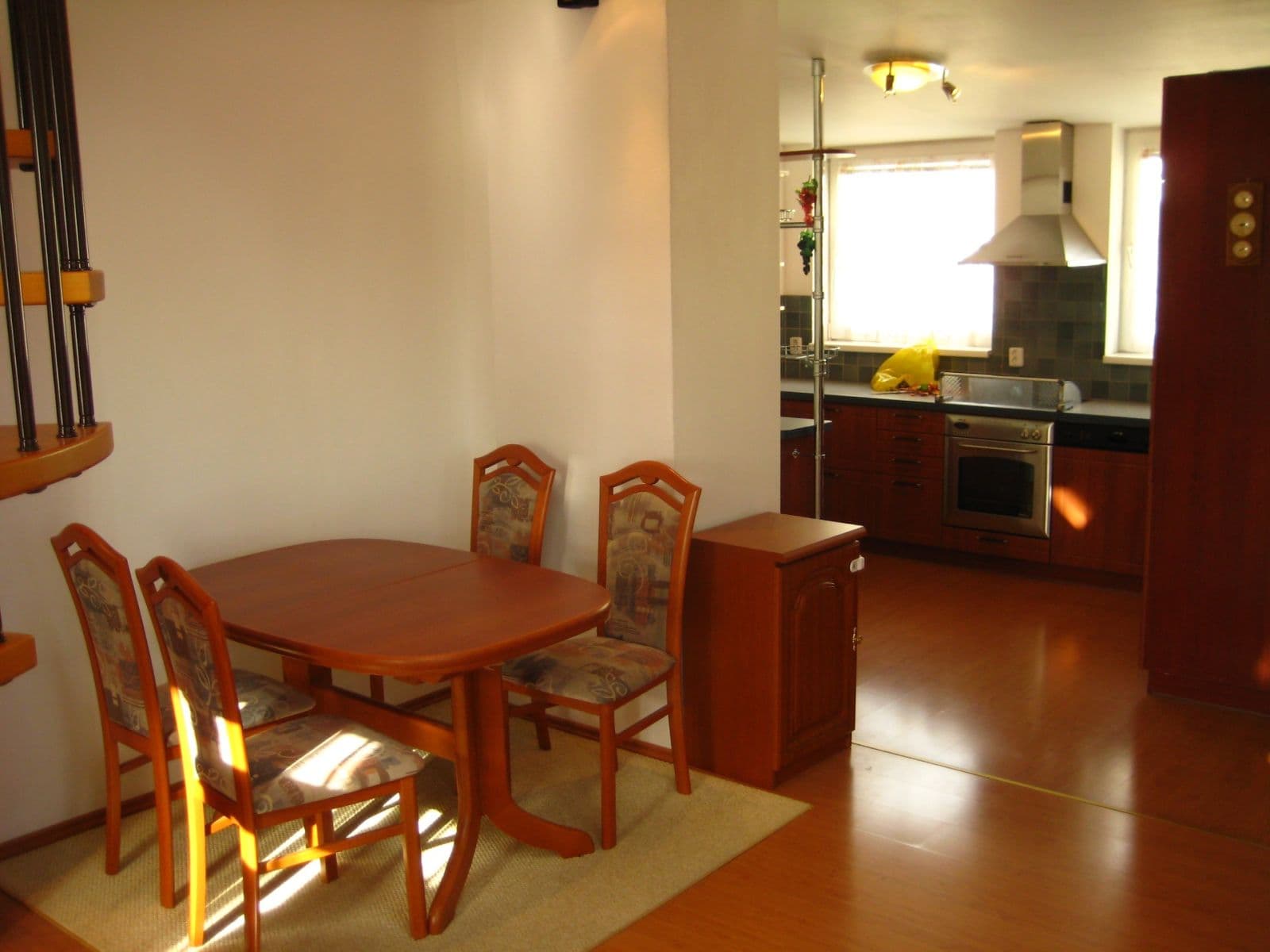 2 bedroom with open-plan kitchen flat to rent, 88 m², Třebízského, Roztoky, Středočeský Region 2 bedroom with open-plan kitchen flat to rent, 88 m², Třebízského, Roztoky, Středočeský Region