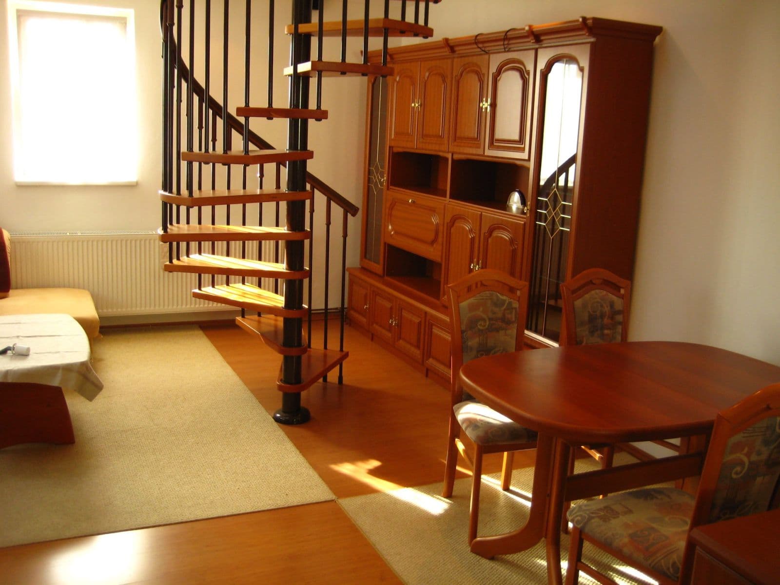2 bedroom with open-plan kitchen flat to rent, 88 m², Třebízského, Roztoky, Středočeský Region 2 bedroom with open-plan kitchen flat to rent, 88 m², Třebízského, Roztoky, Středočeský Region