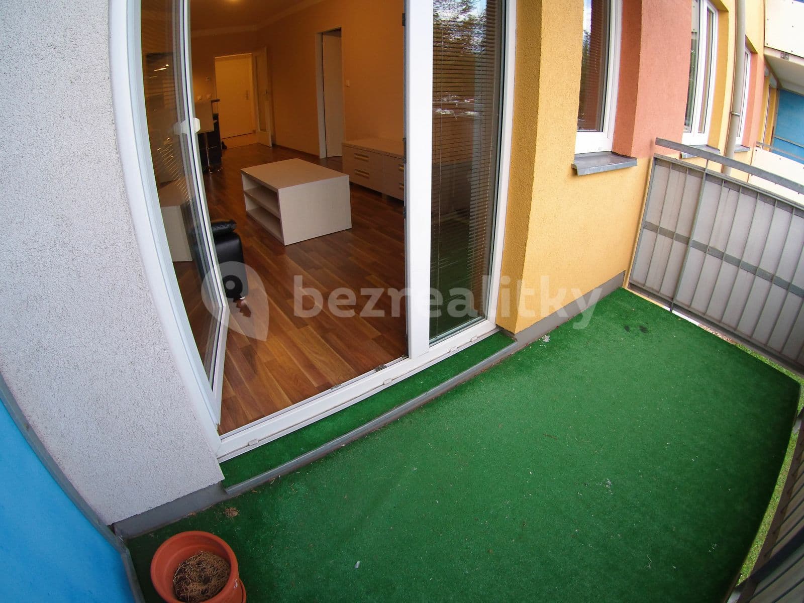 1 bedroom with open-plan kitchen flat to rent, 58 m², Bechlínská, Prague, Prague 1 bedroom with open-plan kitchen flat to rent, 58 m², Bechlínská, Prague, Prague