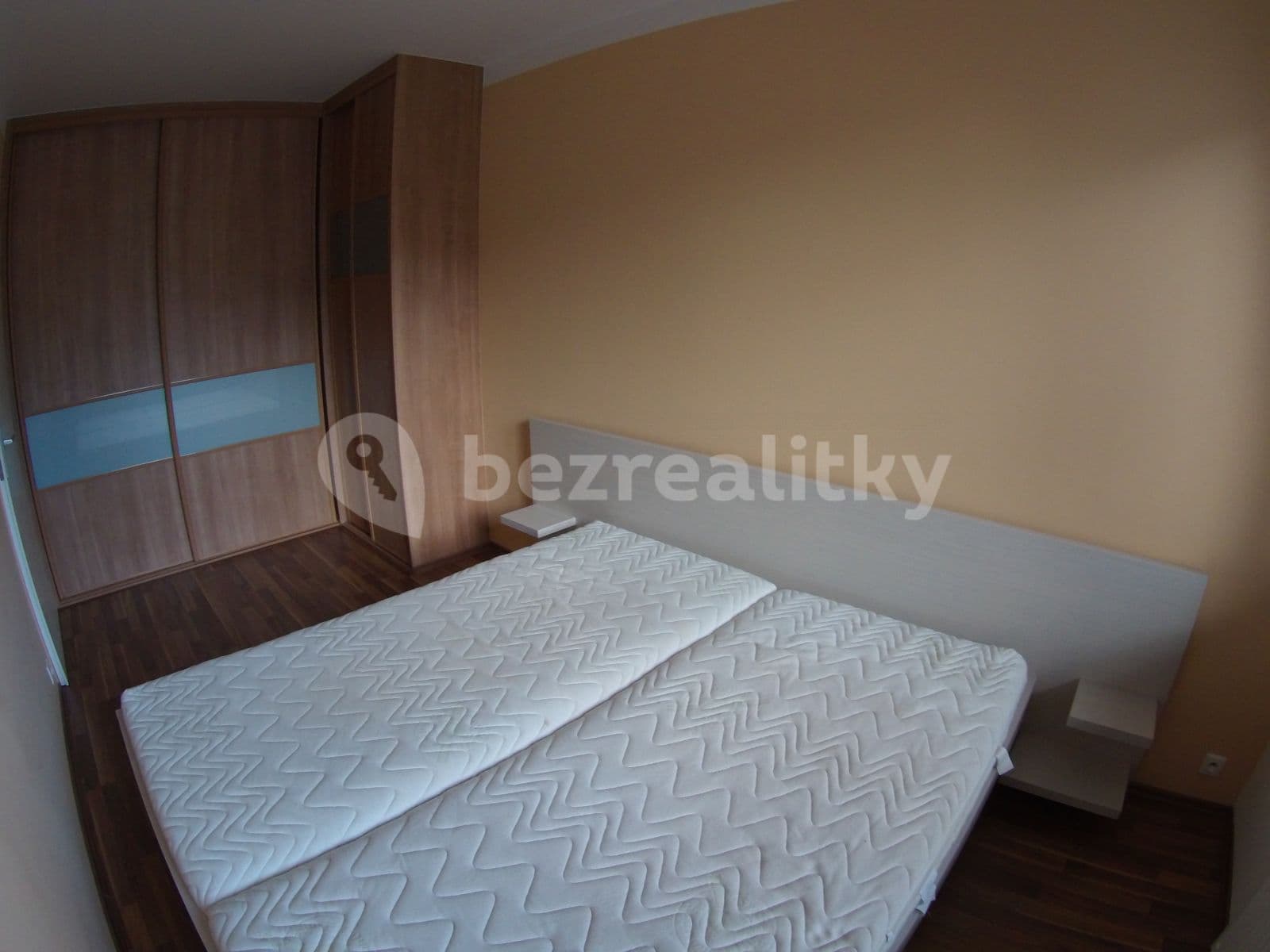 1 bedroom with open-plan kitchen flat to rent, 58 m², Bechlínská, Prague, Prague 1 bedroom with open-plan kitchen flat to rent, 58 m², Bechlínská, Prague, Prague
