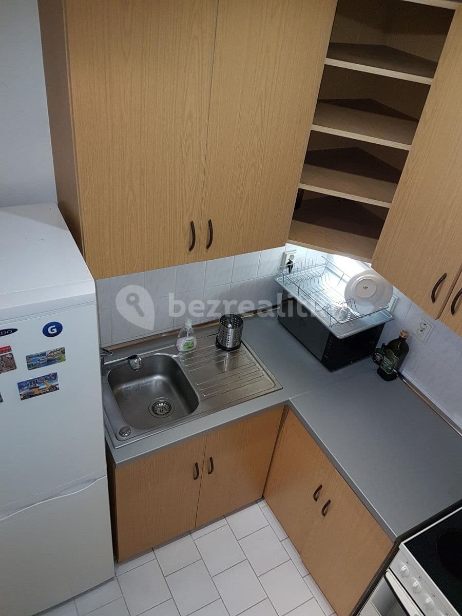 1 bedroom flat to rent, 38 m², Mošnova, Prague, Prague 1 bedroom flat to rent, 38 m², Mošnova, Prague, Prague