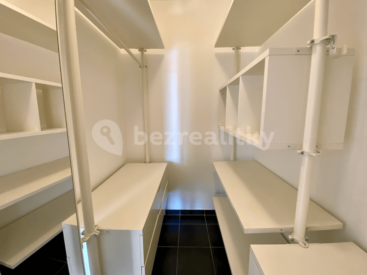 1 bedroom with open-plan kitchen flat to rent, 65 m², Lanžhotská, Prague, Prague 1 bedroom with open-plan kitchen flat to rent, 65 m², Lanžhotská, Prague, Prague