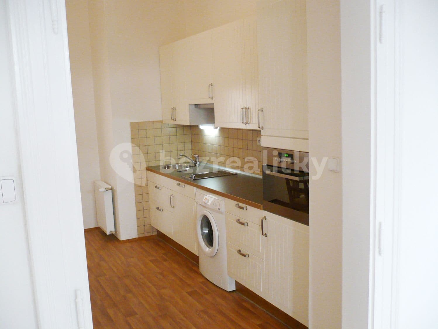 1 bedroom flat to rent, 41 m², Jana Masaryka, Prague, Prague 1 bedroom flat to rent, 41 m², Jana Masaryka, Prague, Prague