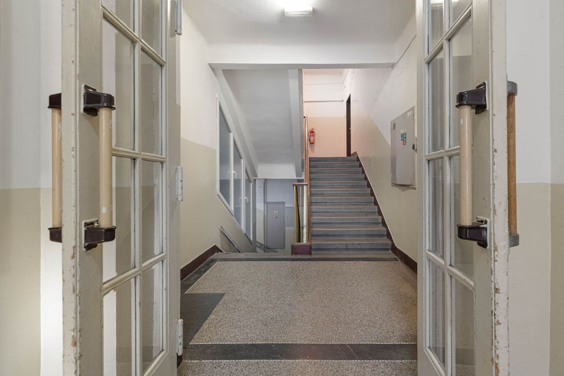 Studio flat to rent, 30 m², Tusarova, Prague, Prague Studio flat to rent, 30 m², Tusarova, Prague, Prague