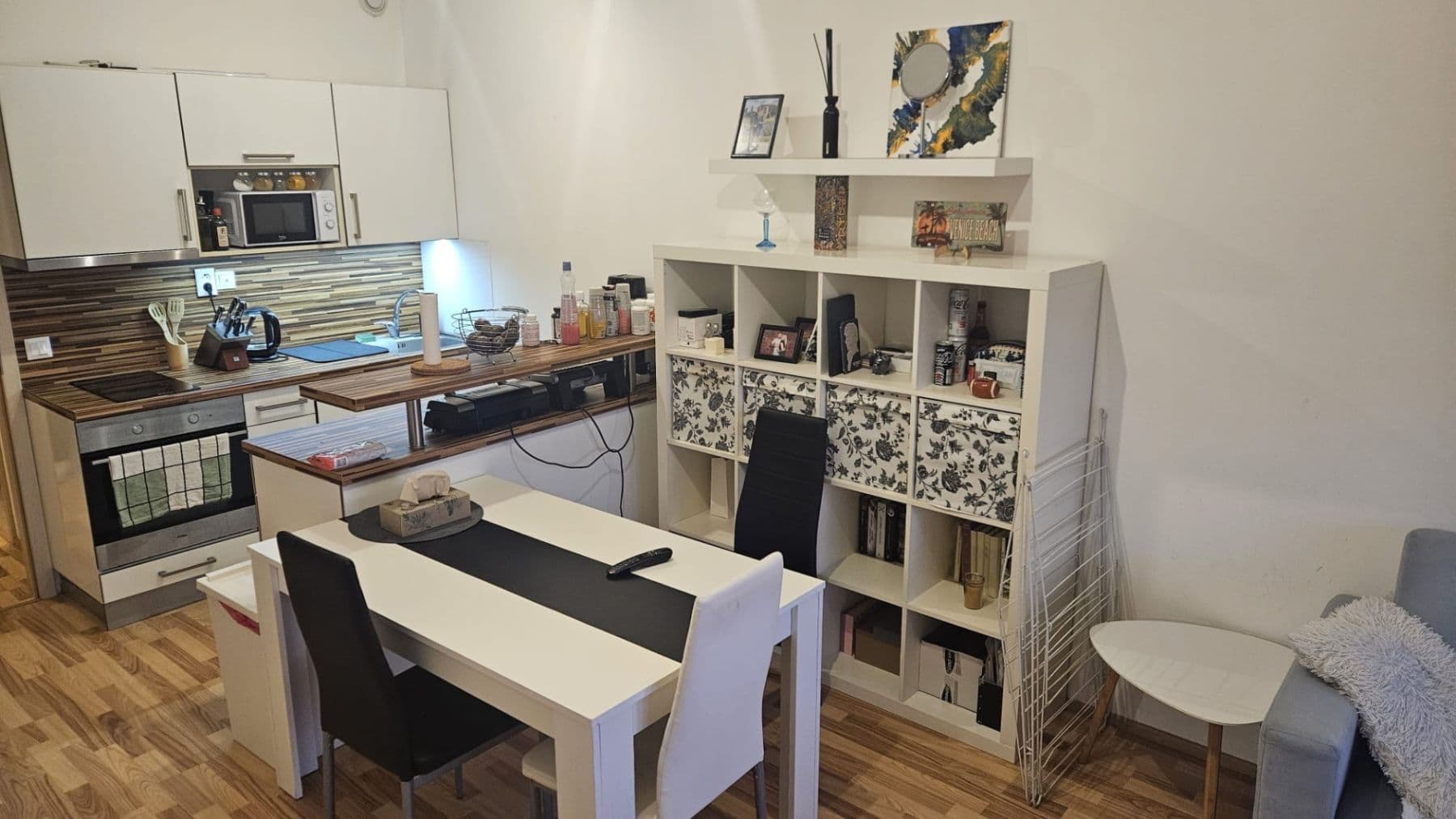 1 bedroom with open-plan kitchen flat to rent, 43 m², Freyova, Prague, Prague 1 bedroom with open-plan kitchen flat to rent, 43 m², Freyova, Prague, Prague