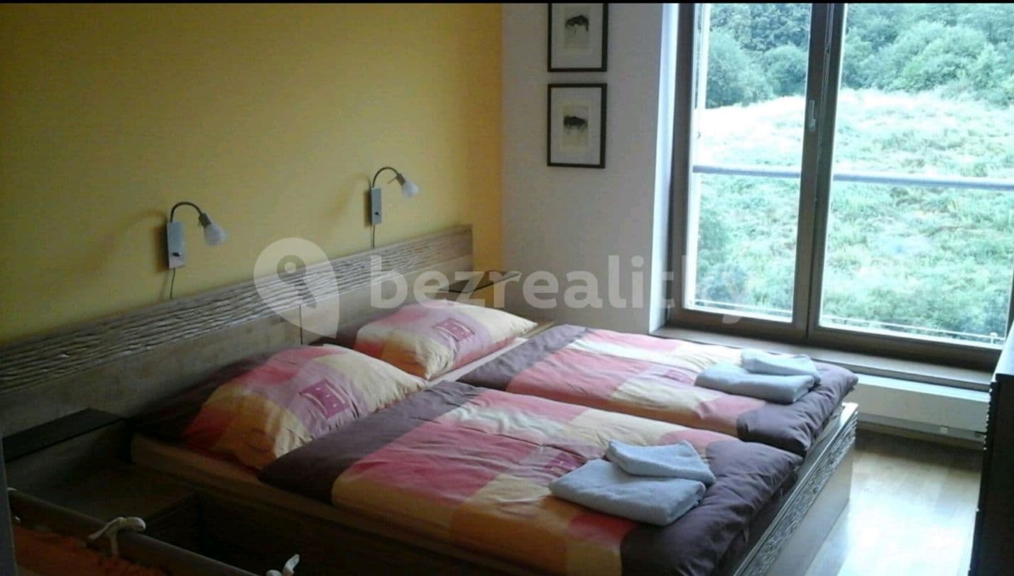 3 bedroom with open-plan kitchen flat to rent, 104 m², Linhartova, Prague, Prague 3 bedroom with open-plan kitchen flat to rent, 104 m², Linhartova, Prague, Prague