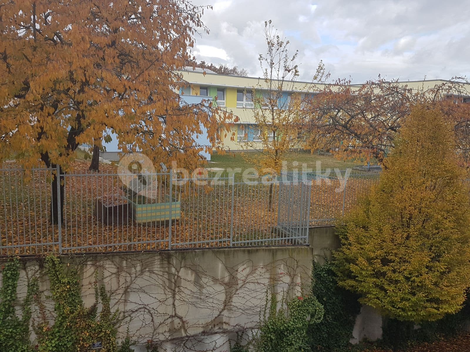 3 bedroom with open-plan kitchen flat to rent, 104 m², Linhartova, Prague, Prague 3 bedroom with open-plan kitchen flat to rent, 104 m², Linhartova, Prague, Prague