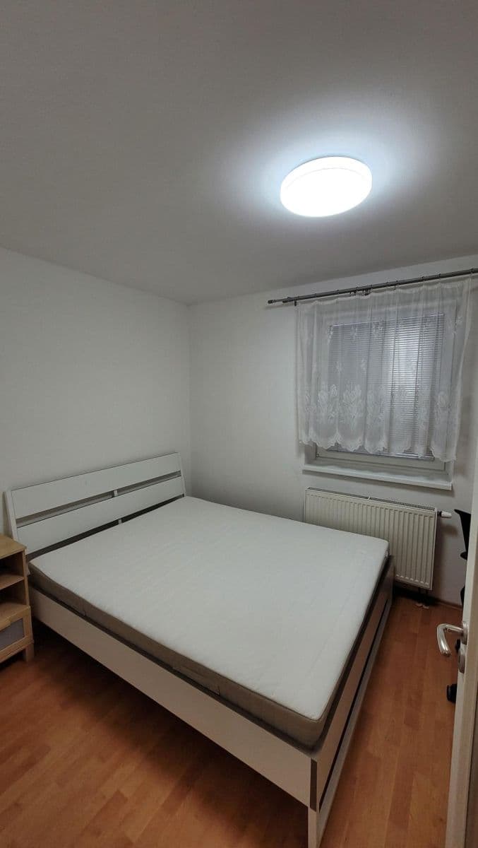 1 bedroom with open-plan kitchen flat to rent, 39 m², Švehlova, Šlapanice, Jihomoravský Region 1 bedroom with open-plan kitchen flat to rent, 39 m², Švehlova, Šlapanice, Jihomoravský Region