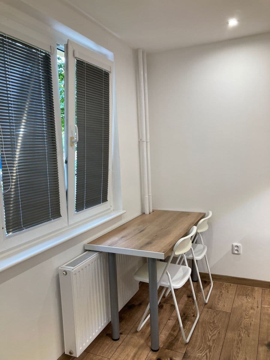 1 bedroom flat to rent, 35 m², Finská, Kladno, Středočeský Region 1 bedroom flat to rent, 35 m², Finská, Kladno, Středočeský Region