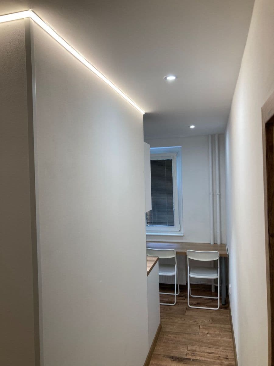 1 bedroom flat to rent, 35 m², Finská, Kladno, Středočeský Region 1 bedroom flat to rent, 35 m², Finská, Kladno, Středočeský Region