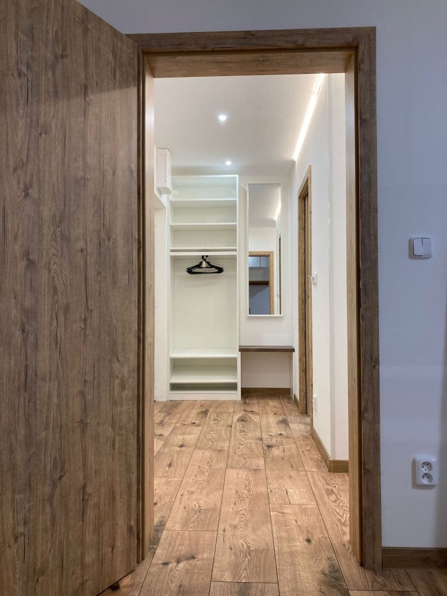 1 bedroom flat to rent, 35 m², Finská, Kladno, Středočeský Region 1 bedroom flat to rent, 35 m², Finská, Kladno, Středočeský Region