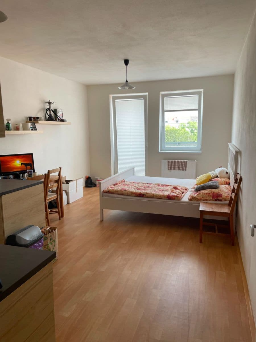 Studio flat to rent, 30 m², Zderadova, Brno, Jihomoravský Region Studio flat to rent, 30 m², Zderadova, Brno, Jihomoravský Region