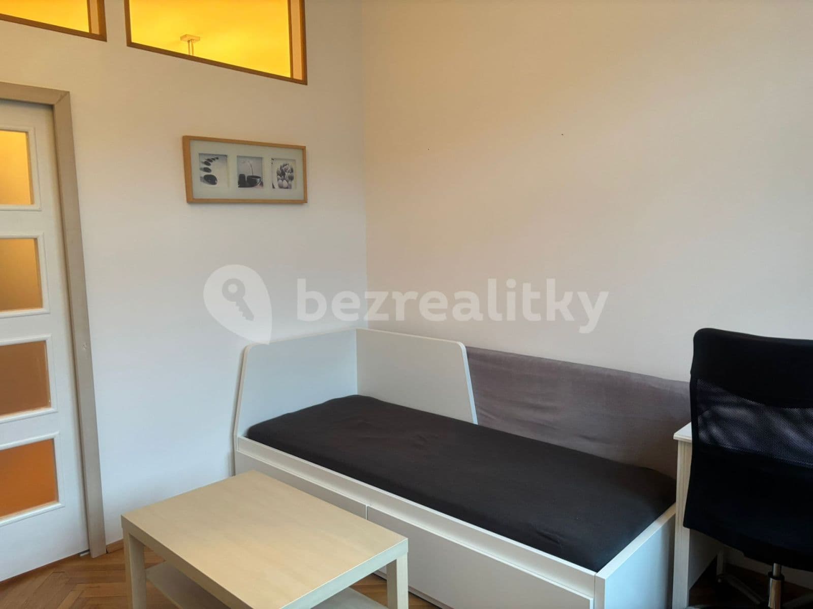 1 bedroom with open-plan kitchen flat to rent, 30 m², Prague, Prague 1 bedroom with open-plan kitchen flat to rent, 30 m², Prague, Prague