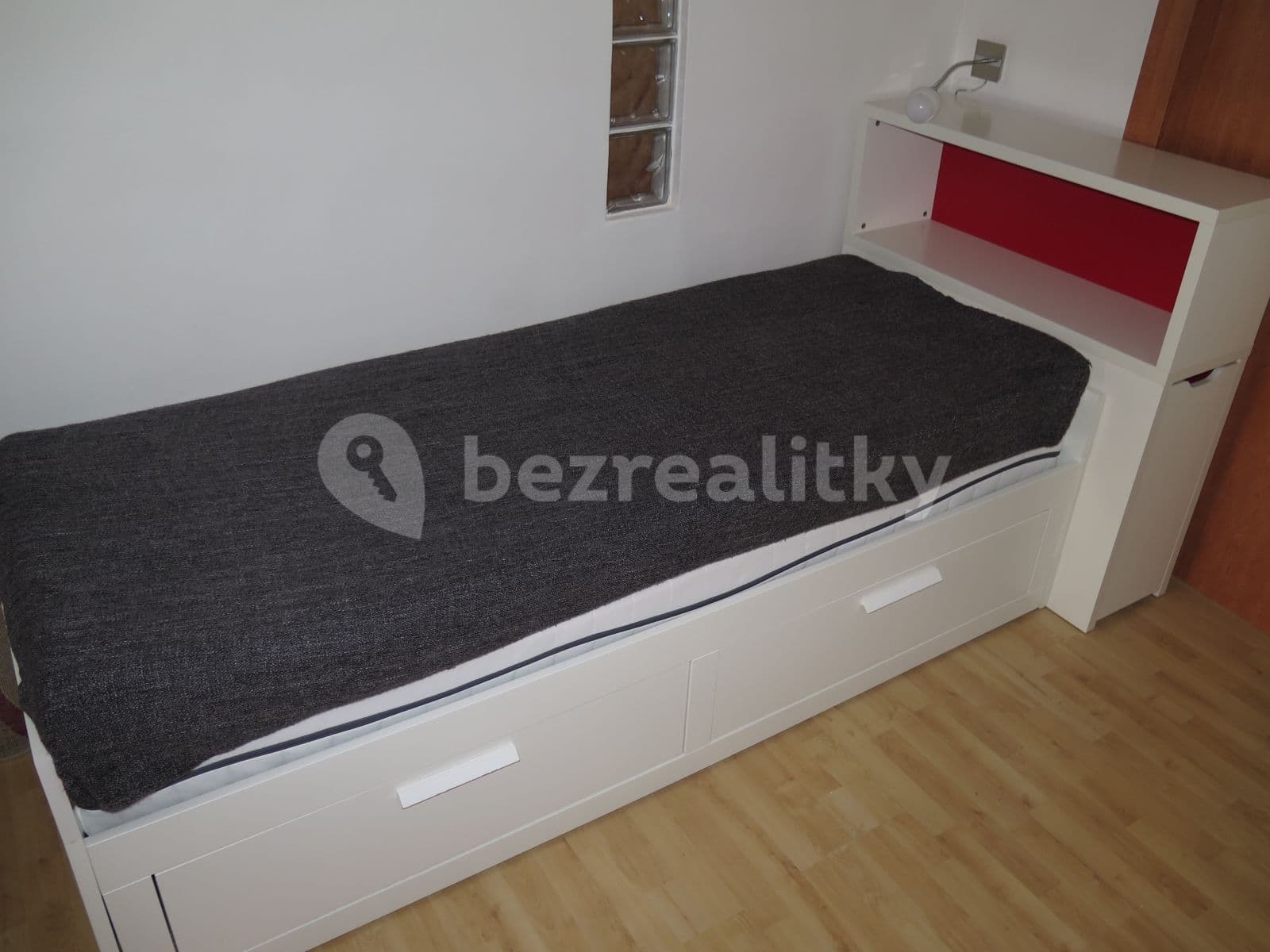 1 bedroom with open-plan kitchen flat to rent, 41 m², Na Topolce, Prague, Prague 1 bedroom with open-plan kitchen flat to rent, 41 m², Na Topolce, Prague, Prague
