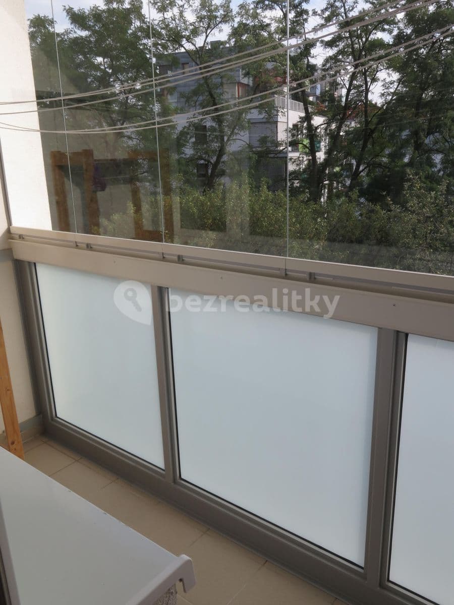 1 bedroom with open-plan kitchen flat to rent, 41 m², Na Topolce, Prague, Prague 1 bedroom with open-plan kitchen flat to rent, 41 m², Na Topolce, Prague, Prague