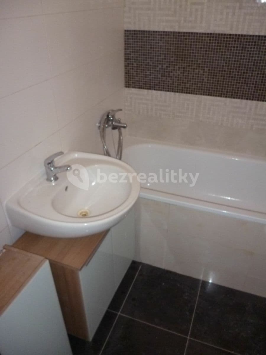 3 bedroom flat to rent, 74 m², Brněnská, Plzeň, Plzeňský Region 3 bedroom flat to rent, 74 m², Brněnská, Plzeň, Plzeňský Region