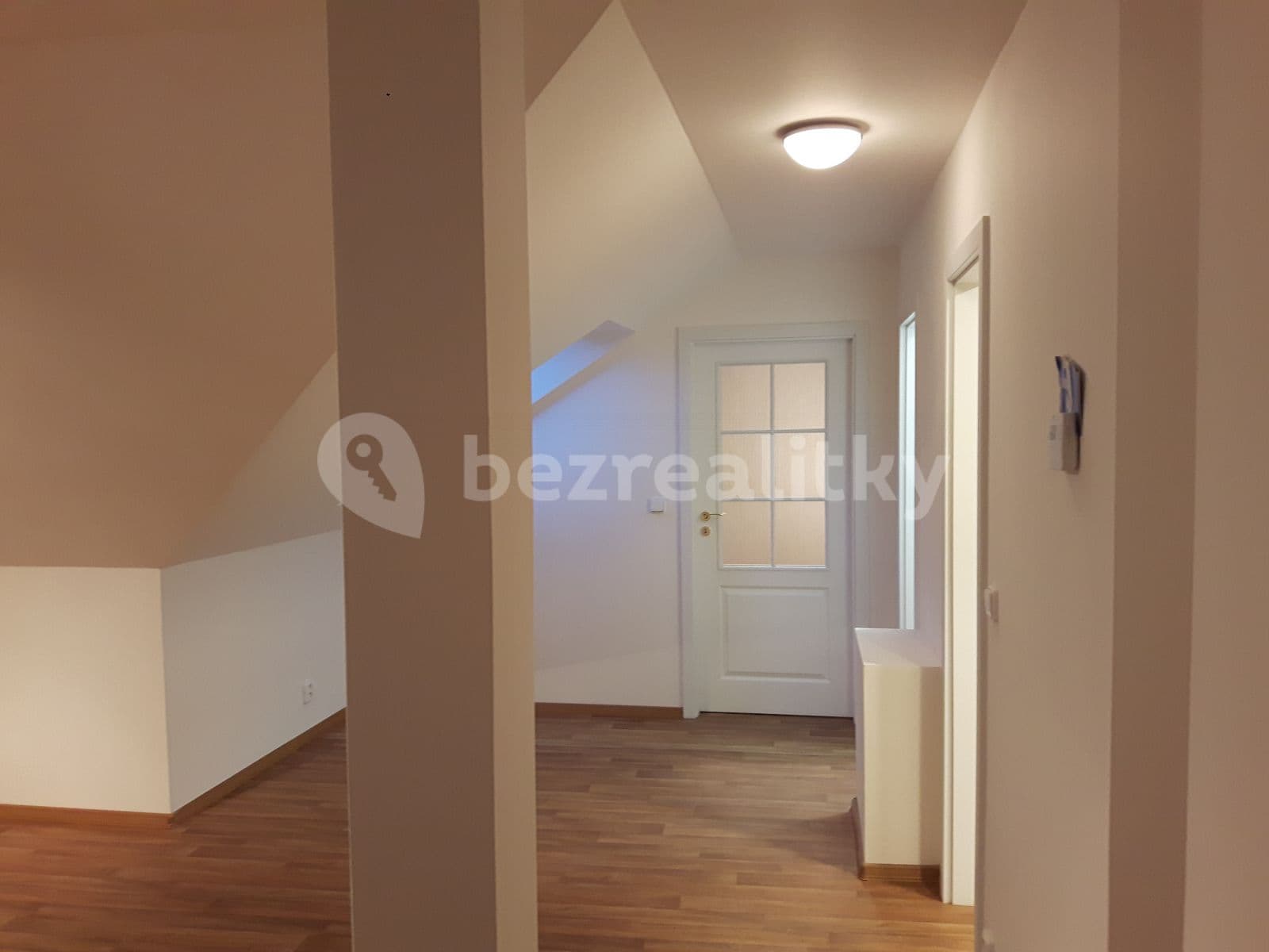 1 bedroom with open-plan kitchen flat to rent, 50 m², Ke Hřbitovu, Kolín, Středočeský Region 1 bedroom with open-plan kitchen flat to rent, 50 m², Ke Hřbitovu, Kolín, Středočeský Region