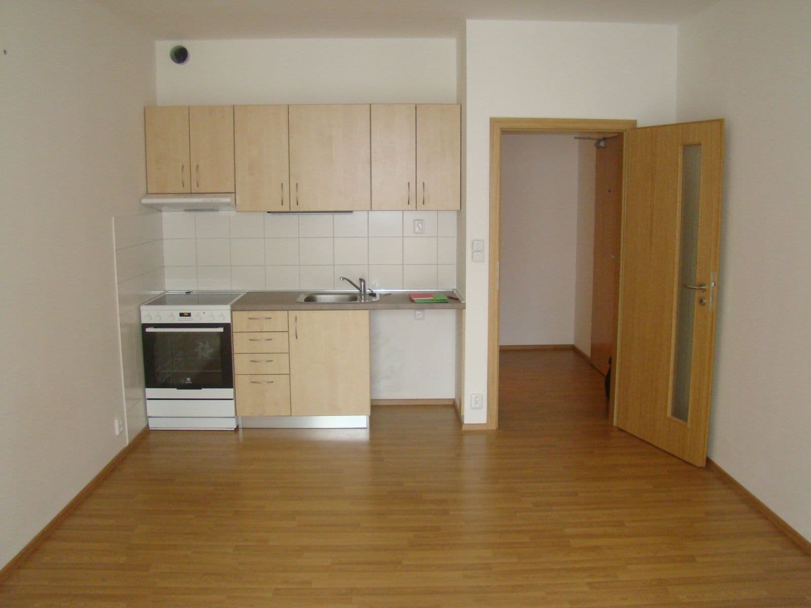 Studio flat to rent, 28 m², Křídlovická, Brno, Jihomoravský Region Studio flat to rent, 28 m², Křídlovická, Brno, Jihomoravský Region