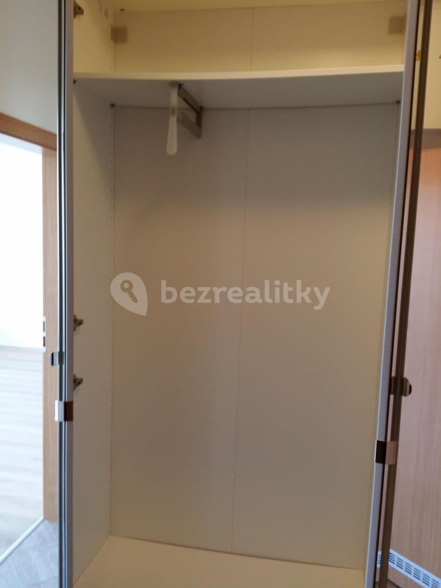 Small studio flat to rent, 34 m², Sicherova, Prague, Prague Small studio flat to rent, 34 m², Sicherova, Prague, Prague