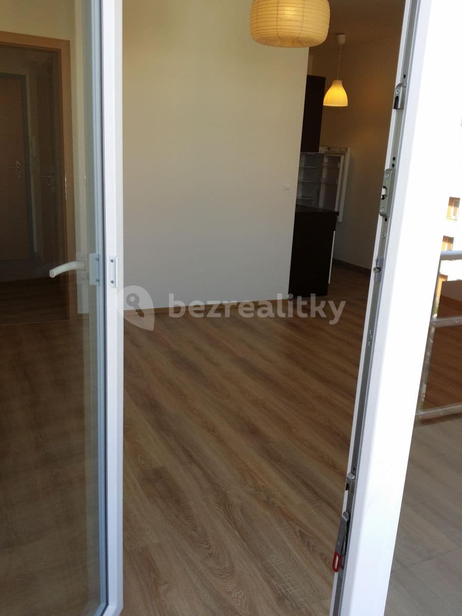 Small studio flat to rent, 34 m², Sicherova, Prague, Prague Small studio flat to rent, 34 m², Sicherova, Prague, Prague