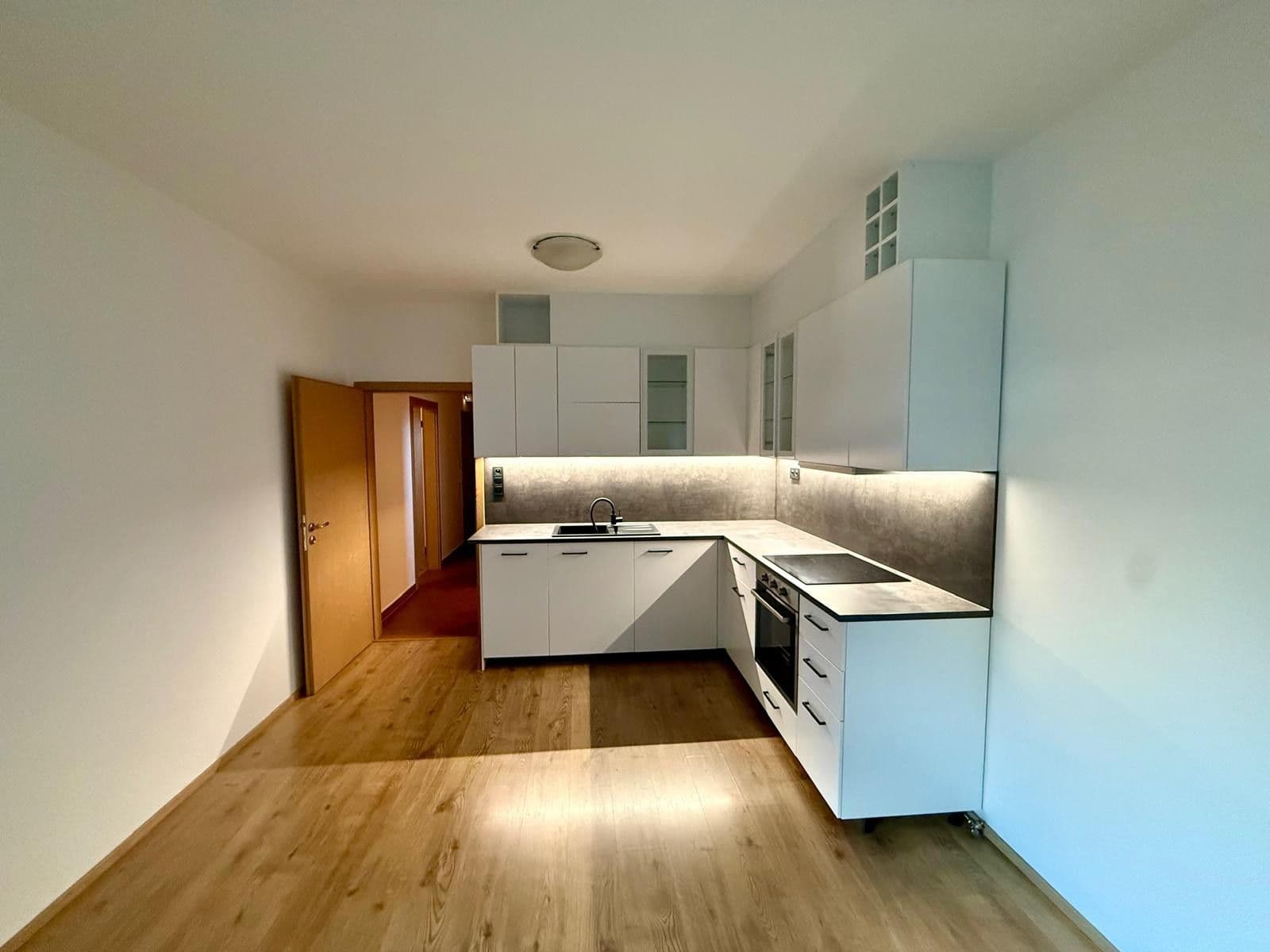 1 bedroom with open-plan kitchen flat to rent, 61 m², Laurinova, Prague, Prague 1 bedroom with open-plan kitchen flat to rent, 61 m², Laurinova, Prague, Prague