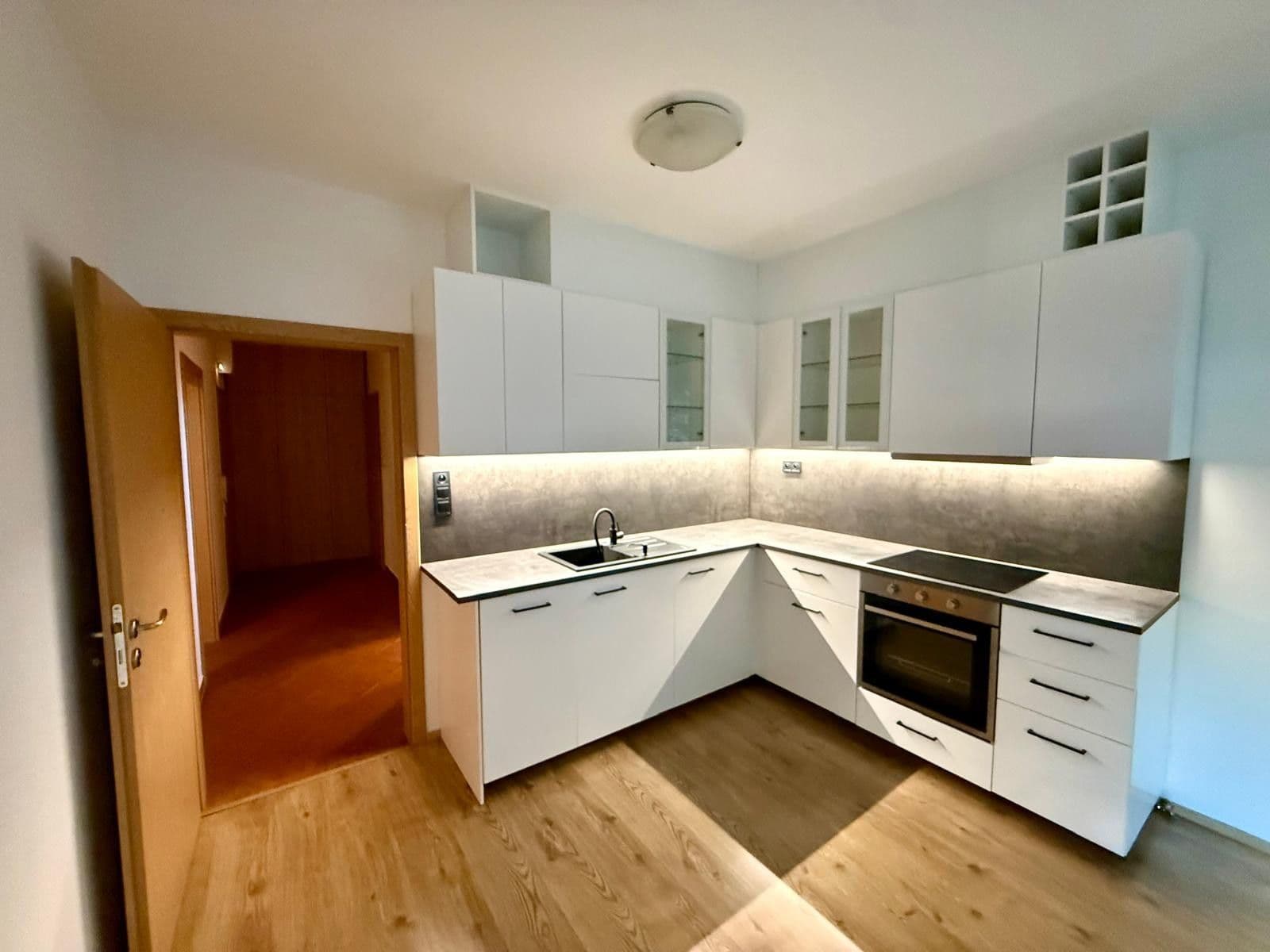 1 bedroom with open-plan kitchen flat to rent, 61 m², Laurinova, Prague, Prague 1 bedroom with open-plan kitchen flat to rent, 61 m², Laurinova, Prague, Prague