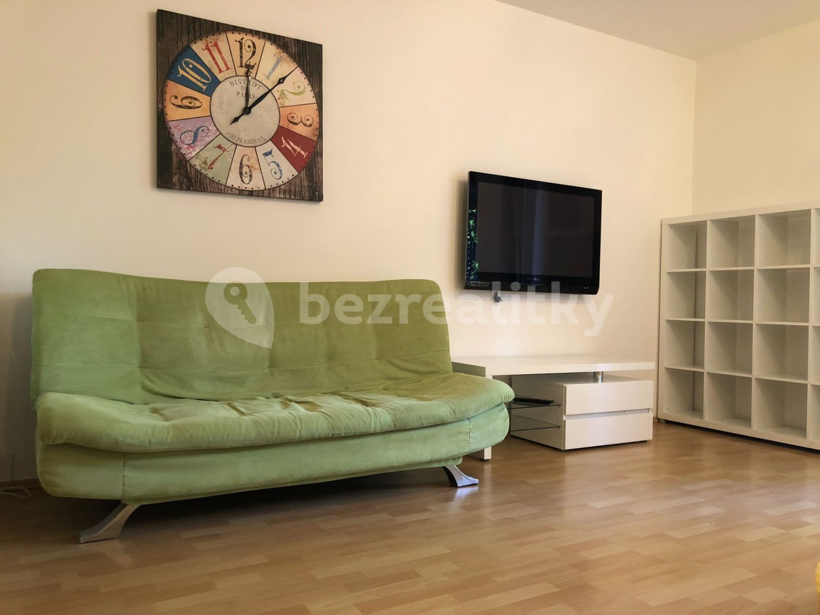 Studio flat to rent, 35 m², Jeremenkova, Prague, Prague