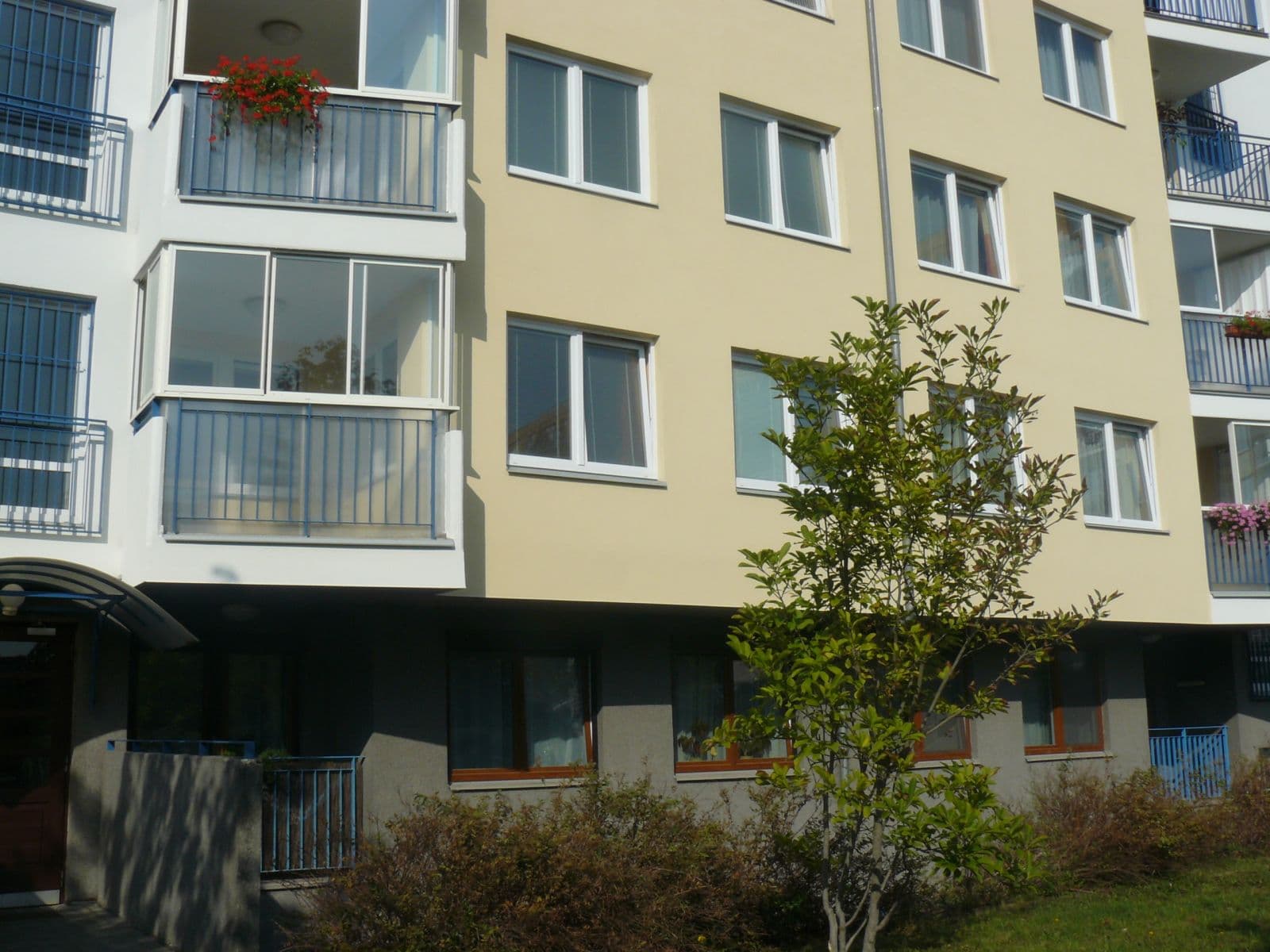 1 bedroom with open-plan kitchen flat to rent, 65 m², Kodymova, Prague, Prague 1 bedroom with open-plan kitchen flat to rent, 65 m², Kodymova, Prague, Prague