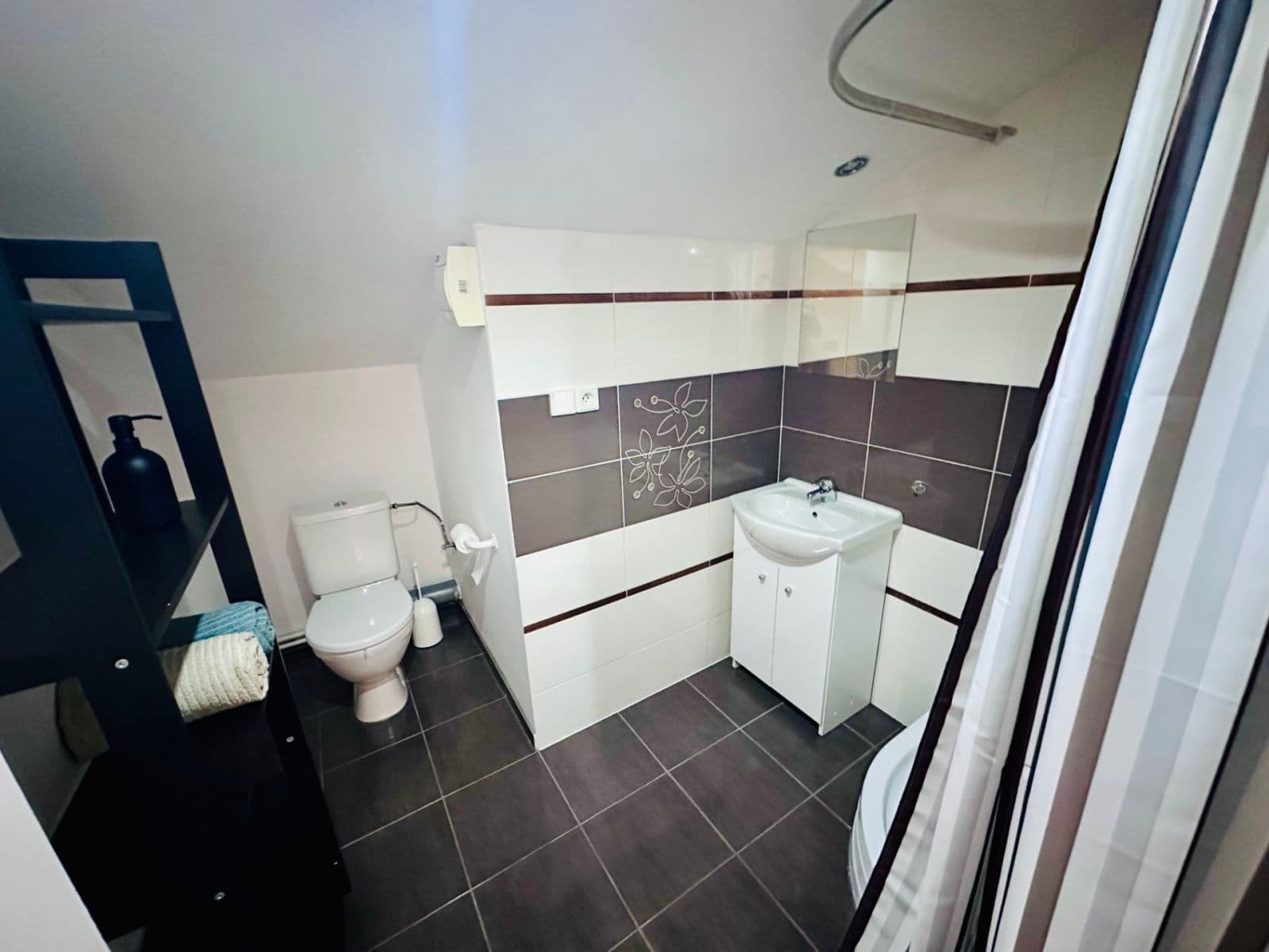 1 bedroom flat to rent, 40 m², Nad Šárkou, Prague, Prague 1 bedroom flat to rent, 40 m², Nad Šárkou, Prague, Prague