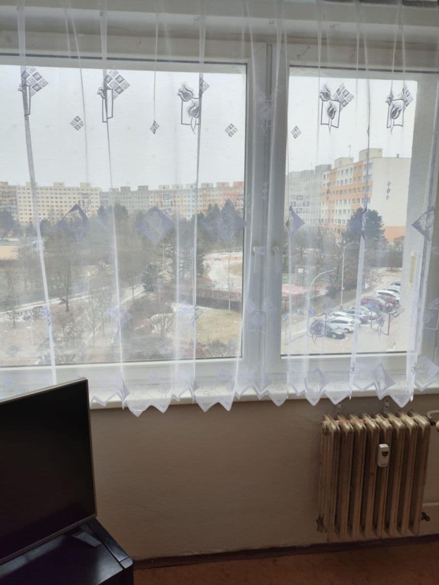 1 bedroom with open-plan kitchen flat to rent, 44 m², Bellušova, Prague, Prague 1 bedroom with open-plan kitchen flat to rent, 44 m², Bellušova, Prague, Prague