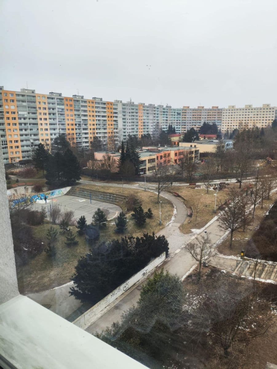 1 bedroom with open-plan kitchen flat to rent, 44 m², Bellušova, Prague, Prague 1 bedroom with open-plan kitchen flat to rent, 44 m², Bellušova, Prague, Prague