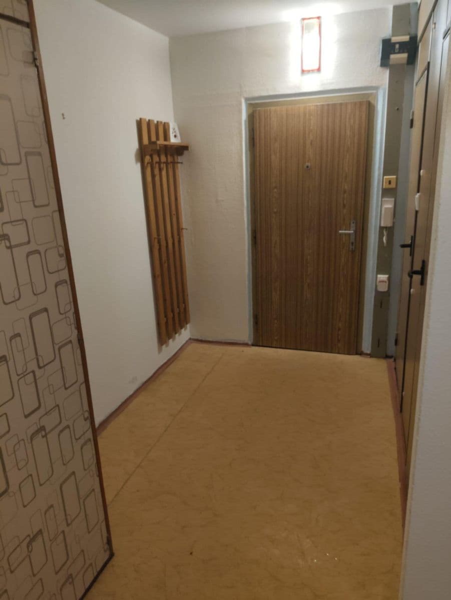 1 bedroom with open-plan kitchen flat to rent, 44 m², Bellušova, Prague, Prague 1 bedroom with open-plan kitchen flat to rent, 44 m², Bellušova, Prague, Prague