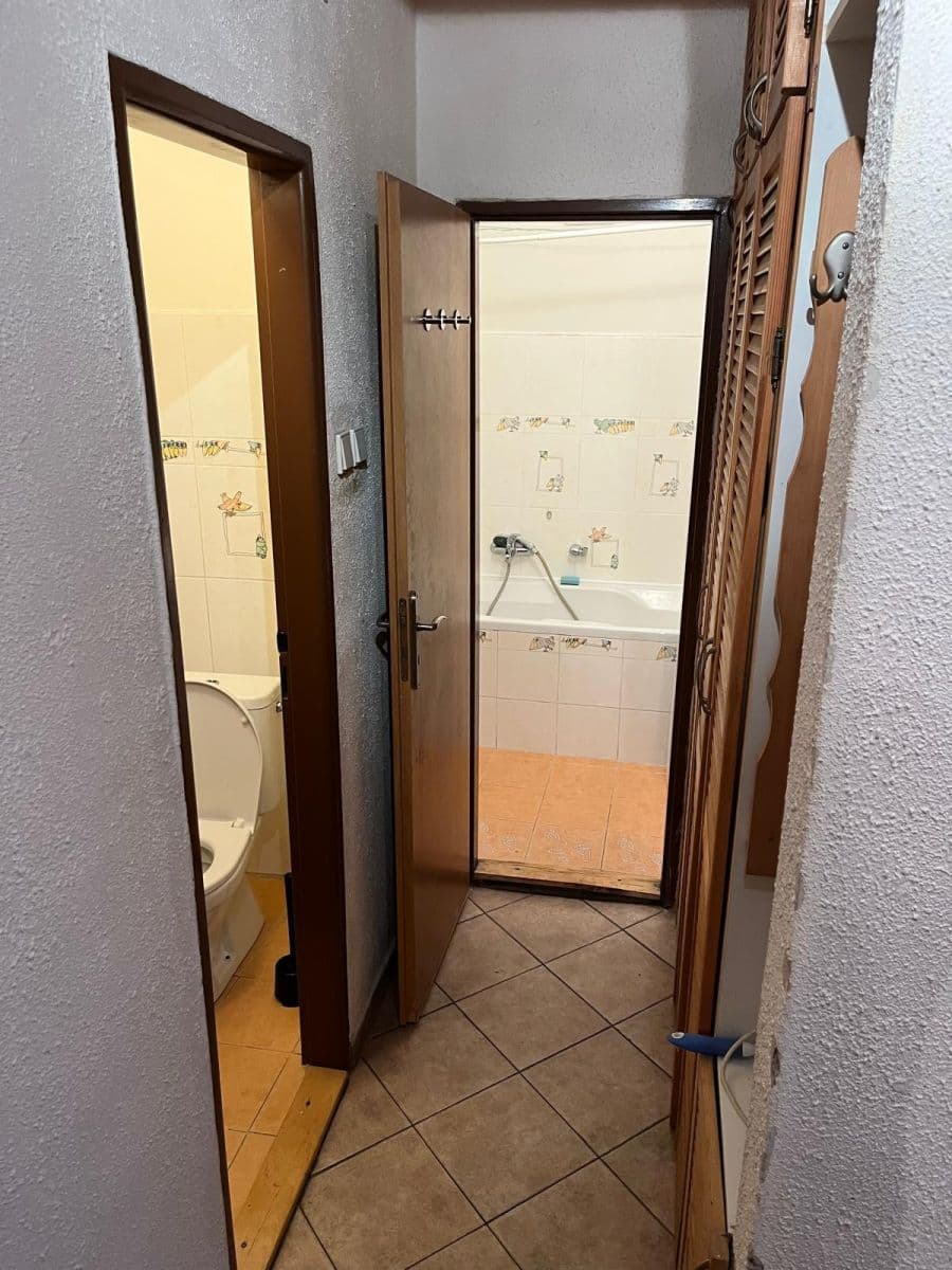 2 bedroom flat to rent, 52 m², Gutova, Prague, Prague 2 bedroom flat to rent, 52 m², Gutova, Prague, Prague